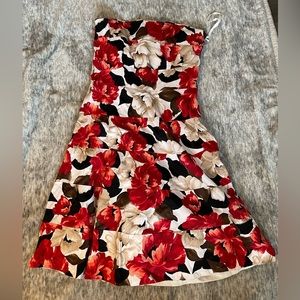 White House Black Market size 2 strapless flowered dress